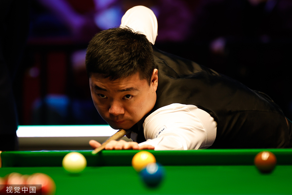 龄人许多 龄人许多